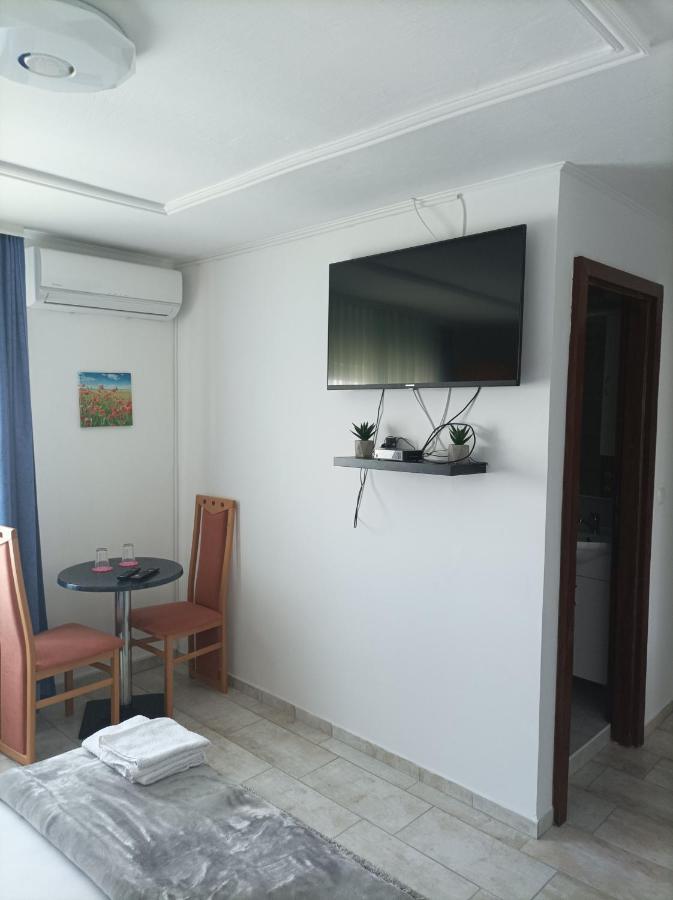 Hotel Arena Nikic à Osijek Extérieur photo