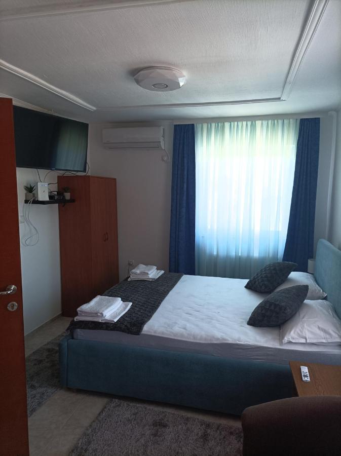 Hotel Arena Nikic à Osijek Extérieur photo